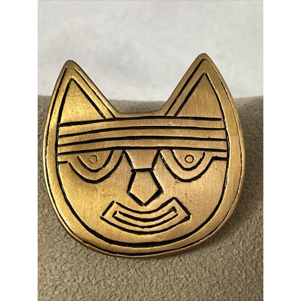 Vintage Pre-Columbian Cat Pin or Brooch - Signed - LAM ( Lowe Art Museum)